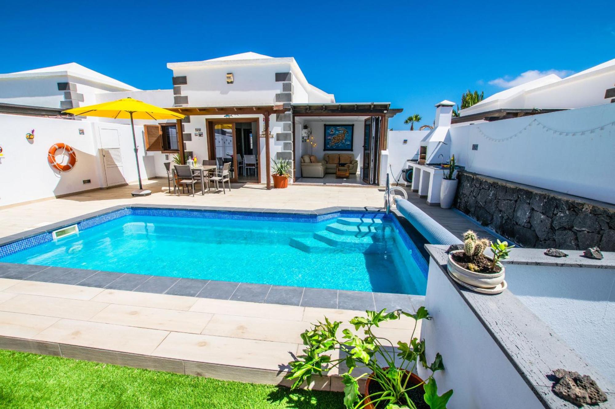 Villa Alegranza - Lh190 By Villas Now Ltd Плая Бланка Екстериор снимка